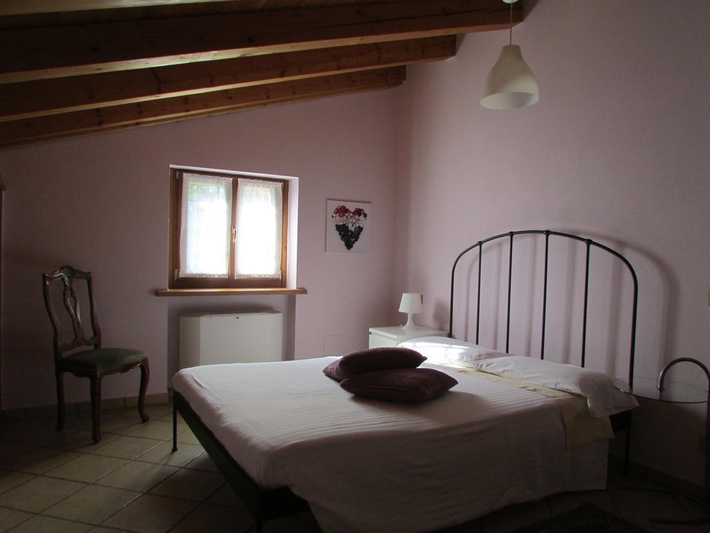 Agriturismo Fior Di Pesco Hotel ซอมมาคัมปาญา ภายนอก รูปภาพ