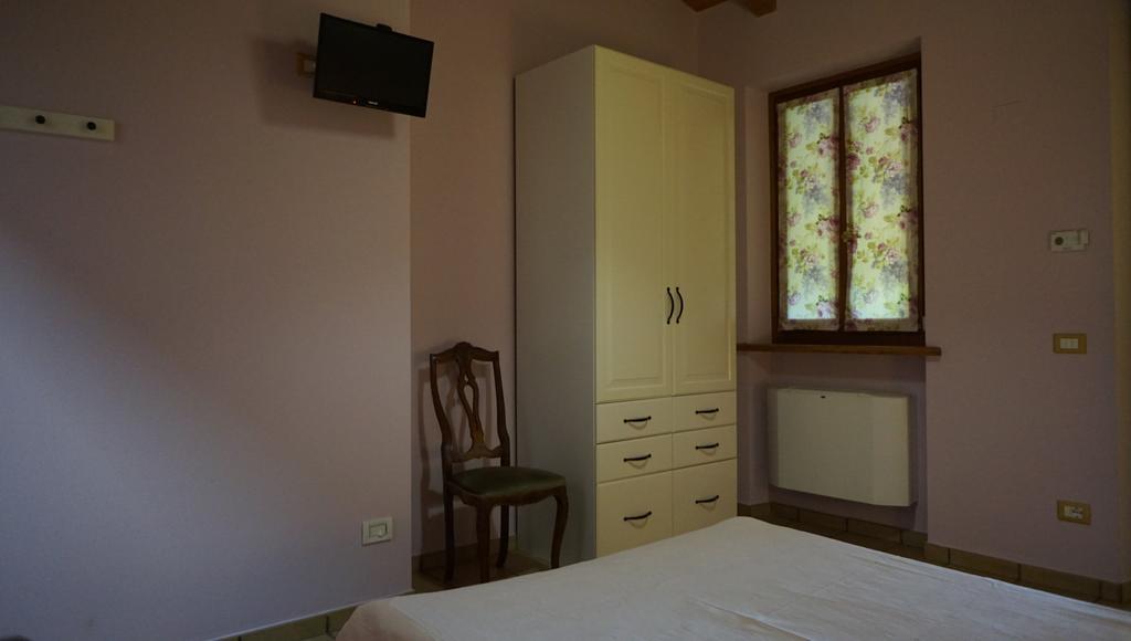 Agriturismo Fior Di Pesco Hotel ซอมมาคัมปาญา ภายนอก รูปภาพ