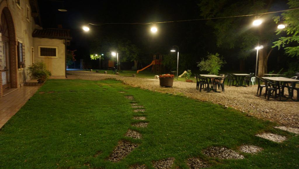 Agriturismo Fior Di Pesco Hotel ซอมมาคัมปาญา ภายนอก รูปภาพ