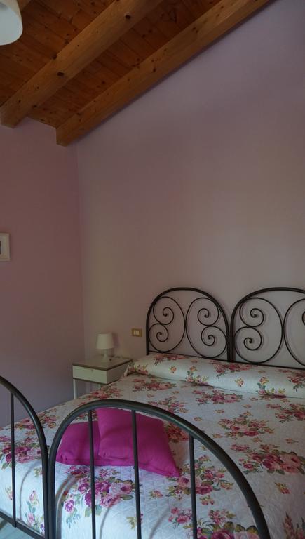 Agriturismo Fior Di Pesco Hotel ซอมมาคัมปาญา ภายนอก รูปภาพ
