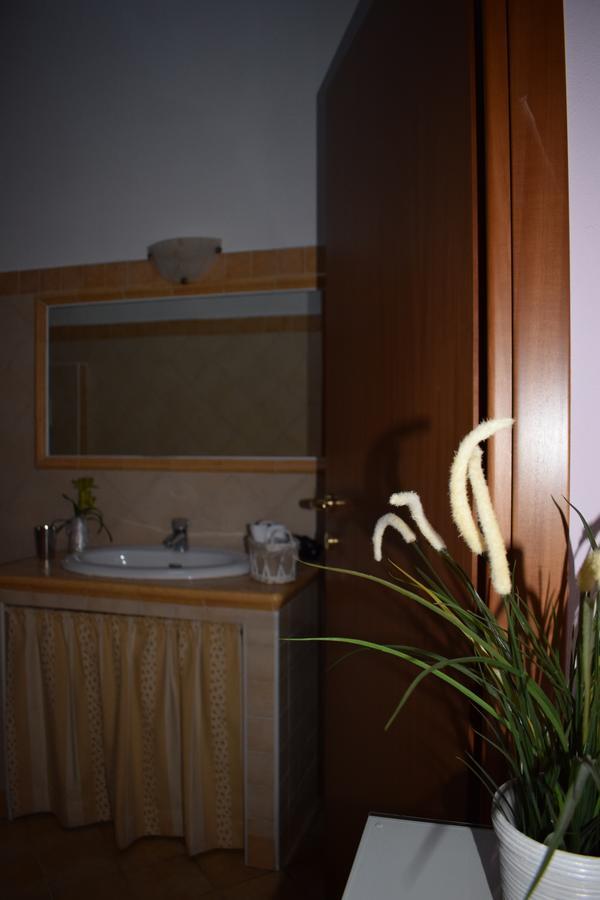 Agriturismo Fior Di Pesco Hotel ซอมมาคัมปาญา ภายนอก รูปภาพ